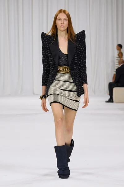 Look 25